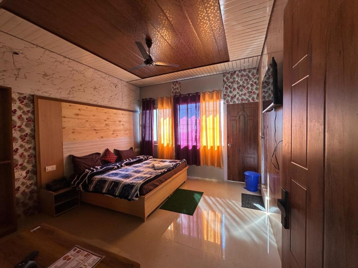 Kanatal'S Valley View Inn Buitenkant foto